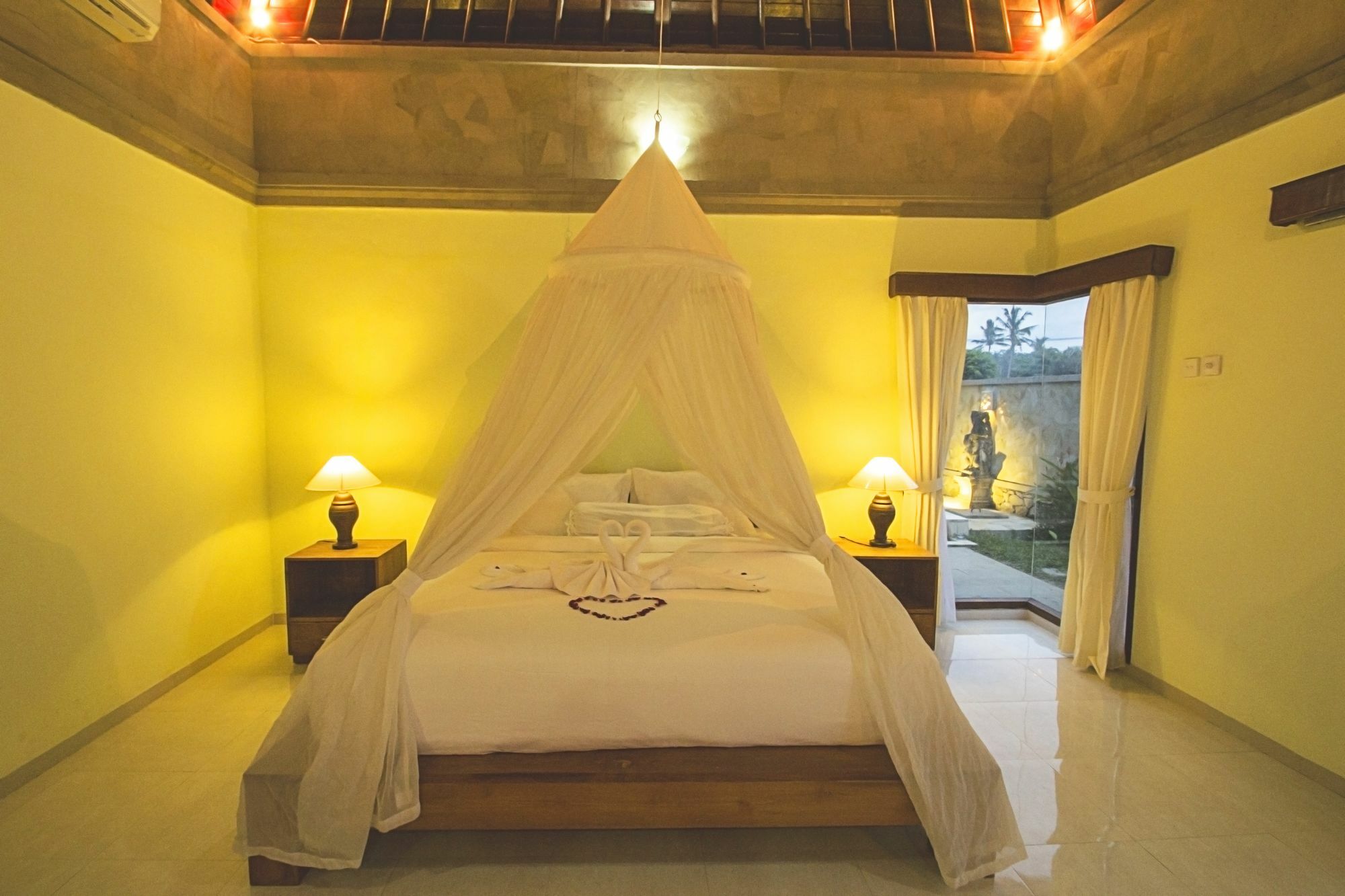 Ubud Lestari Villa Exterior photo